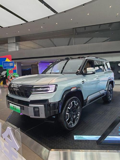 佛山顺德区鑫天通企业管理咨询比亚迪方程豹硬派越野的爆款，英菲尼迪35周年与你共成长
